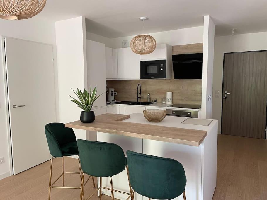 Superbe Appartement En Residence Avec Parking Le Mans Exteriér fotografie