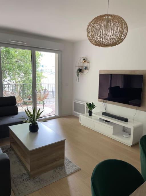 Superbe Appartement En Residence Avec Parking Le Mans Exteriér fotografie